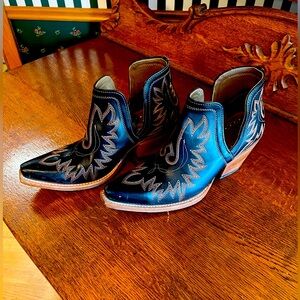 Ariat Dixon Bootie
